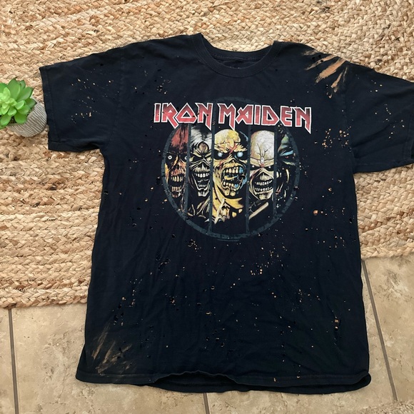 IRON MAIDEN TEE - Picture 1 of 5
